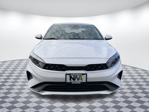 Used 2024 Kia Forte LXS image 5