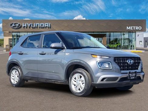 New 2026 Hyundai Venue SE FWD image 1