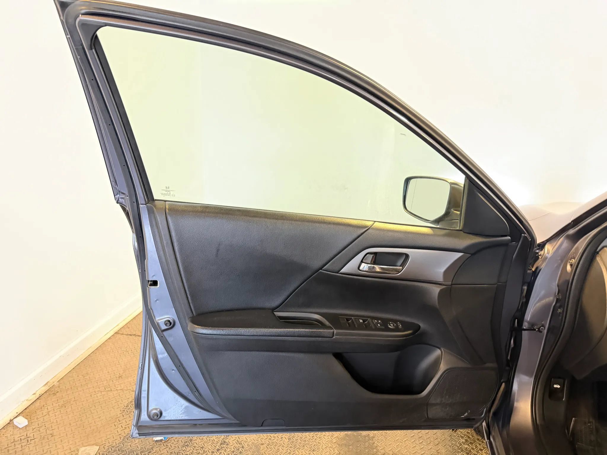 Used 2013 Honda Accord LX image 8