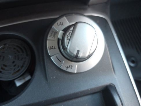 Used 2016 Toyota 4Runner Limited image 16