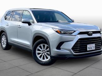 Used 2026 Toyota Grand Highlander XLE video 2