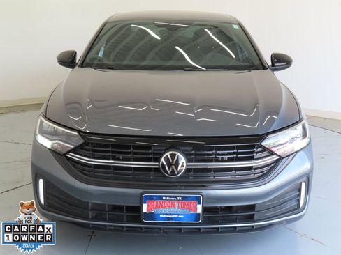Used 2024 Volkswagen Jetta Sport FWD image 10