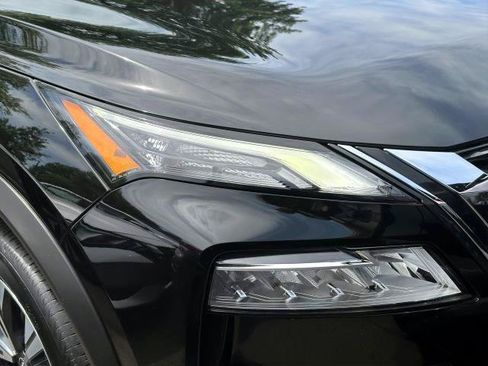 Certified 2022 Nissan Rogue SV AWD/4WD image 5
