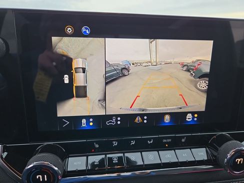 New 2025 Chevrolet Colorado LT w/ LT Convenience Package image 37