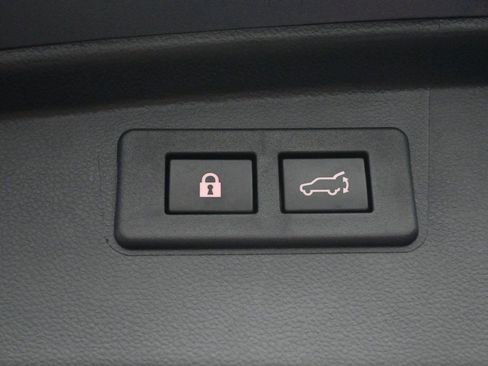 Used 2022 Subaru Outback Premium AWD/4WD image 10