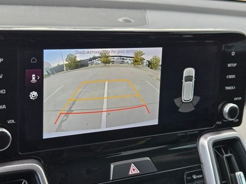 Used 2022 Kia Sorento S FWD image 13
