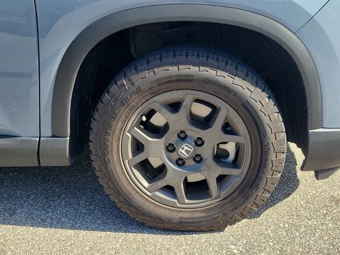 Used 2024 Honda Pilot TrailSport image 8