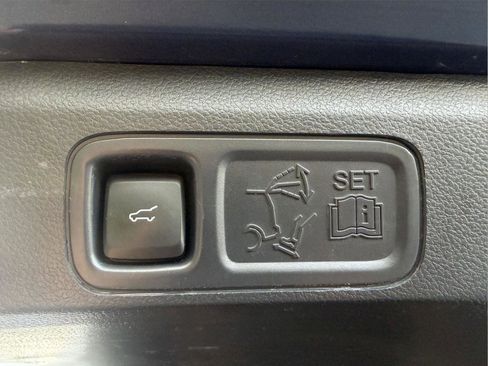 Used 2022 Ford Expedition Platinum image 41