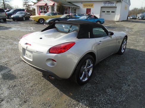 Used 2006 Pontiac Solstice Convertible w/ Premium Package image 30