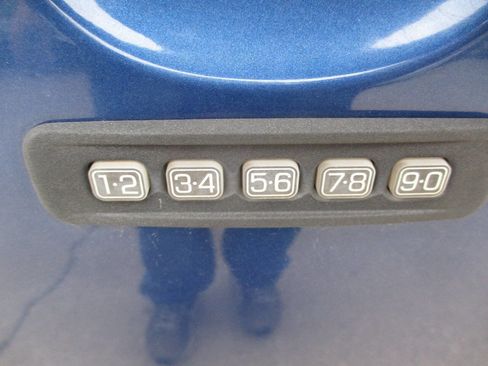 Used 2008 Ford Escape XLT image 10