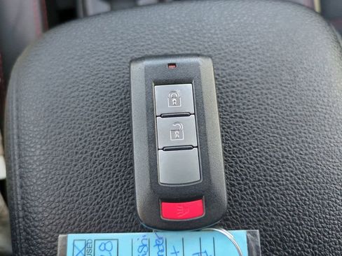 Used 2025 Mitsubishi Outlander Sport SE image 27