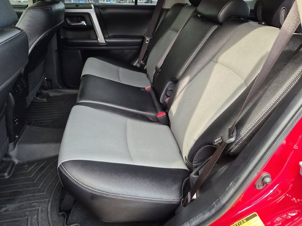 Used 2018 Toyota 4Runner SR5 Premium AWD/4WD image 26
