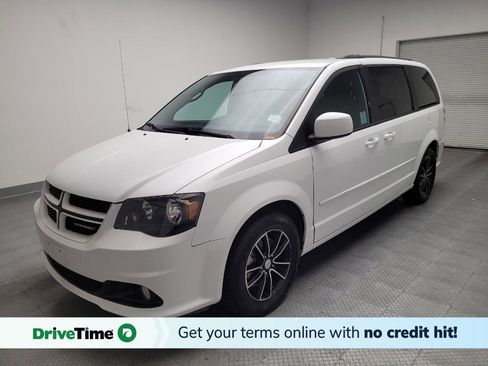 Used 2017 Dodge Grand Caravan GT image 1