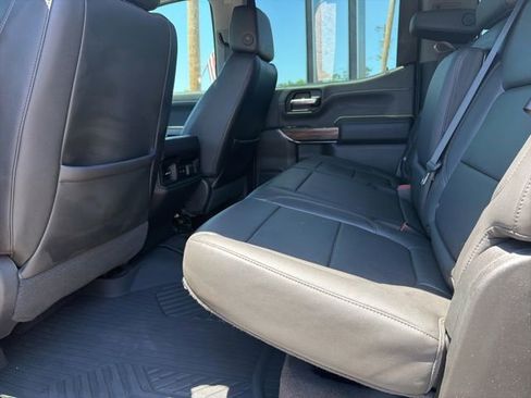 Used 2020 Chevrolet Silverado 1500 LT Trail Boss AWD/4WD image 11