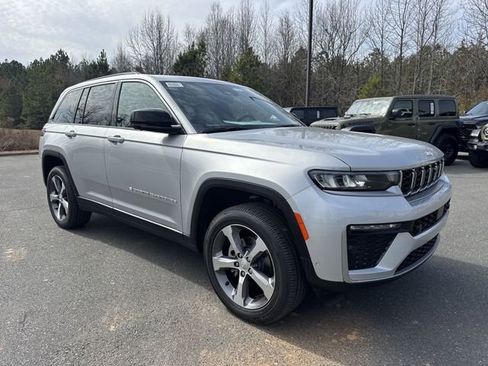 New 2026 Jeep Grand Cherokee Limited image 14