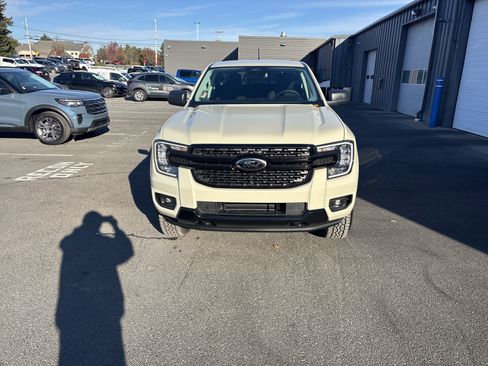 New 2025 Ford Ranger XLT w/ Black Appearance Package image 9