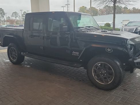 Used 2022 Jeep Gladiator Overland w/ Popular Equipment Package image 2