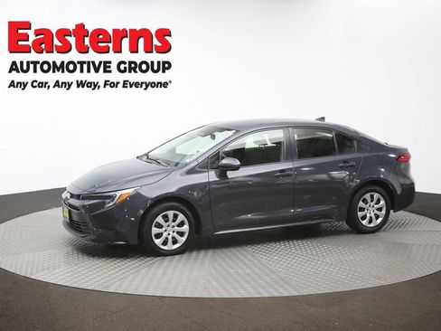 Used 2023 Toyota Corolla LE w/ Carpet Mat Package (TMS) FWD image 57