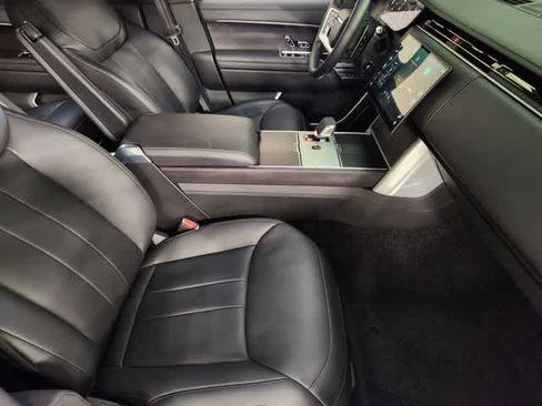 Used 2025 Land Rover Range Rover Long Wheelbase Autobiography AWD/4WD image 5