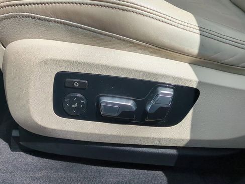 Used 2021 BMW X7 xDrive40i w/ M Sport Package image 18