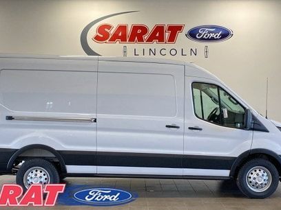 New 2026 Ford Transit 250 148 Medium Roof Extended AWD w/ Exterior Upgrade Package