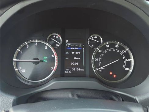 Used 2021 Lexus GX 460 Luxury w/ Accessory Package AWD/4WD image 17