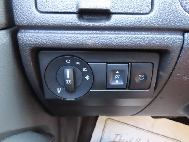 Used 2011 Ford Fusion SE FWD image 26
