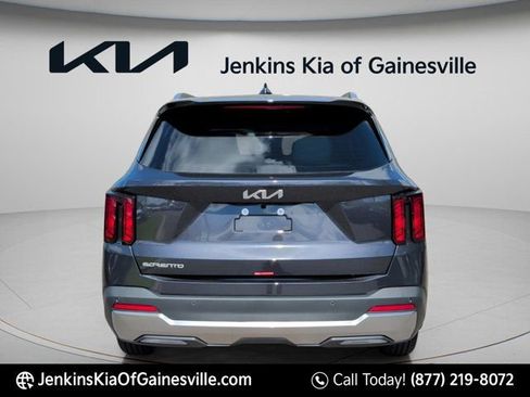 New 2026 Kia Sorento S image 7