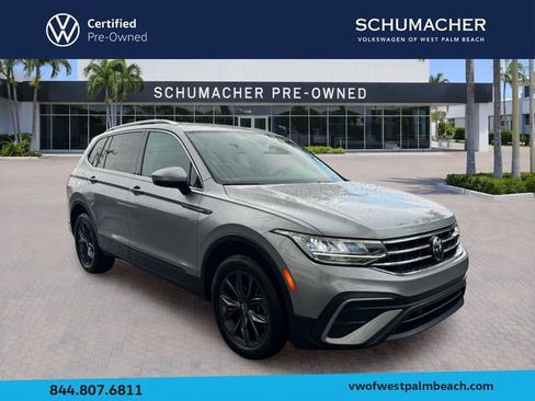 Used 2023 Volkswagen Tiguan SE FWD image 1