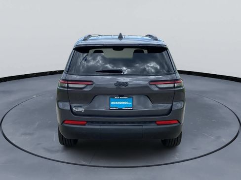 Used 2024 Jeep Grand Cherokee L Altitude AWD/4WD image 4
