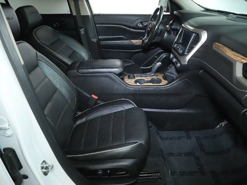 Used 2019 GMC Acadia Denali w/ Technology Package AWD/4WD image 36