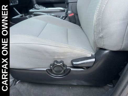 Used 2020 Toyota Tacoma SR AWD/4WD image 16