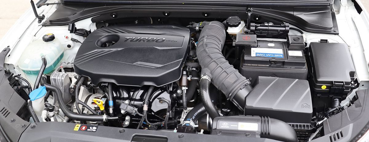 Used 2019 Hyundai Veloster Turbo FWD image 53