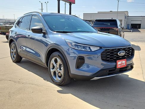 Used 2025 Ford Escape ST-Line image 4