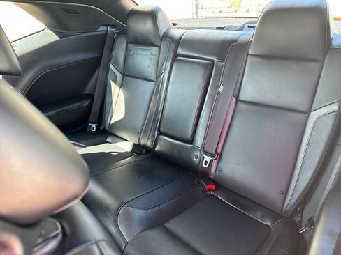 Used 2015 Dodge Challenger SXT Plus RWD image 21