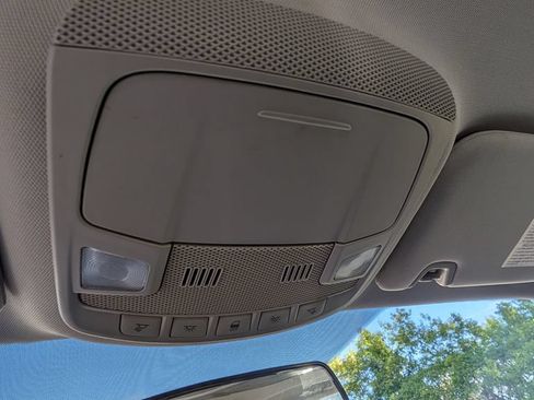 Used 2014 Ford Fusion SE w/ Equipment Group 201A FWD image 11
