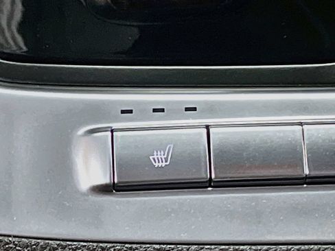 Used 2026 Kia Carnival EX FWD image 20