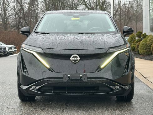 Used 2024 Nissan Ariya AWD image 3