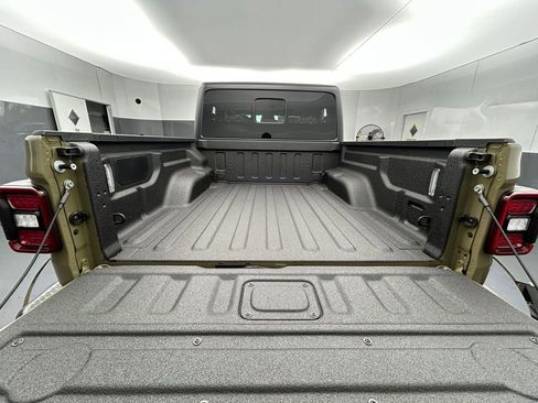 New 2026 Jeep Gladiator Willys AWD/4WD image 29