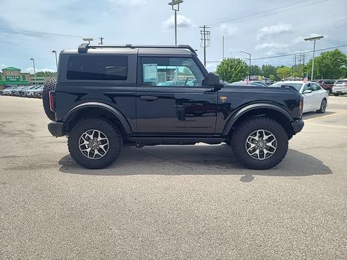 Used 2024 Ford Bronco Badlands AWD/4WD image 7