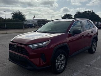 Used 2025 Toyota RAV4 LE AWD/4WD video 1