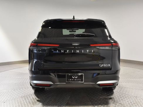 New 2026 INFINITI QX60 Luxe w/ Family Package image 4
