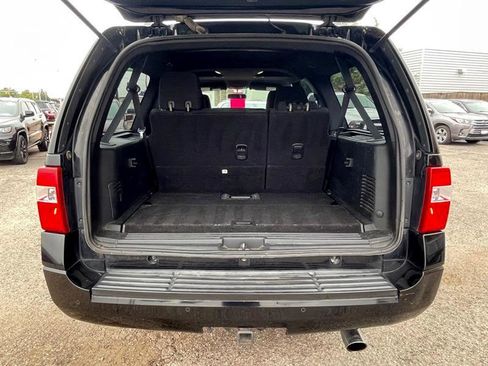 Used 2017 Ford Expedition EL XLT image 19
