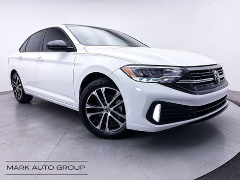 Used 2023 Volkswagen Jetta Sport FWD image 1