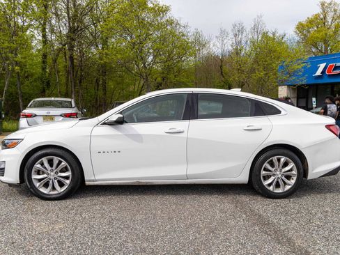 Used 2019 Chevrolet Malibu LT image 3