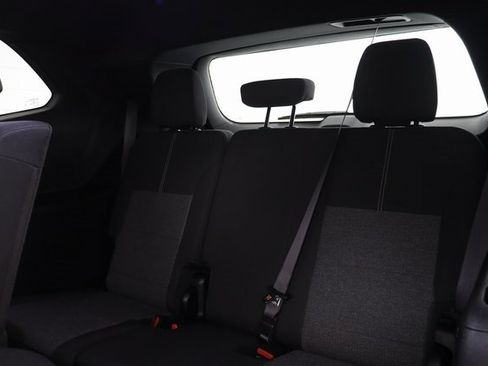 Used 2025 GMC Acadia Elevation image 16