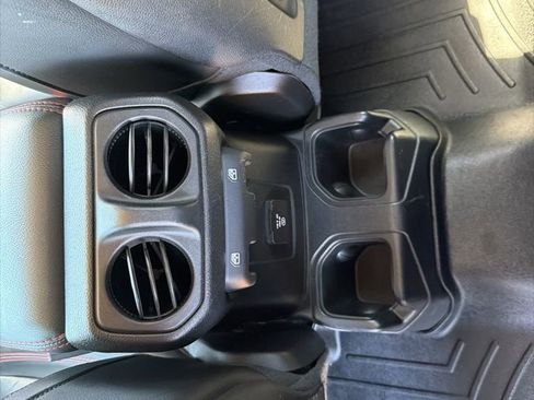 Used 2020 Jeep Gladiator Rubicon AWD/4WD image 17