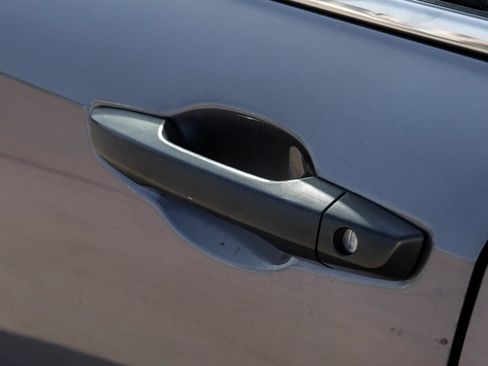 Used 2019 Honda CR-V LX image 47