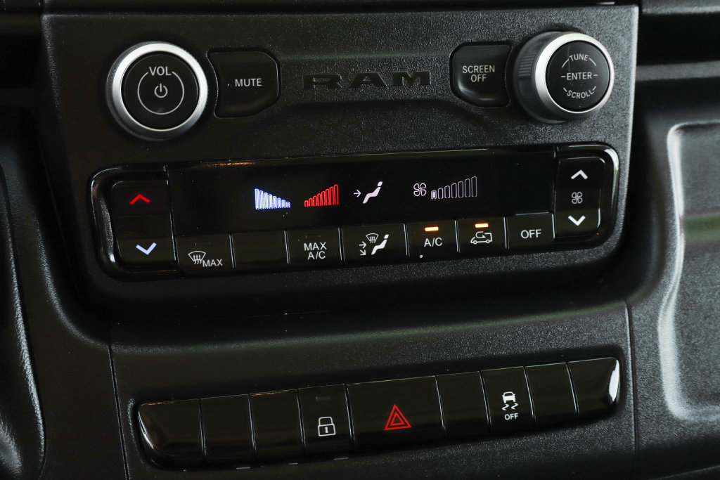 Used 2025 RAM ProMaster 2500 FWD image 29