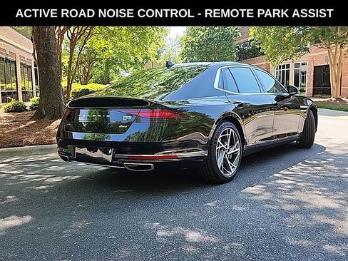 Used 2023 Genesis G90 3.5T image 2